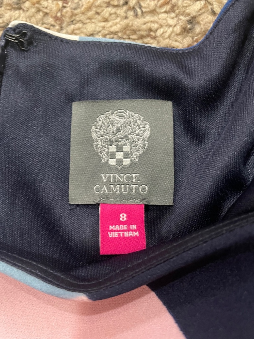 Vince Camuto sleeveless dress - Picture 3 of 3